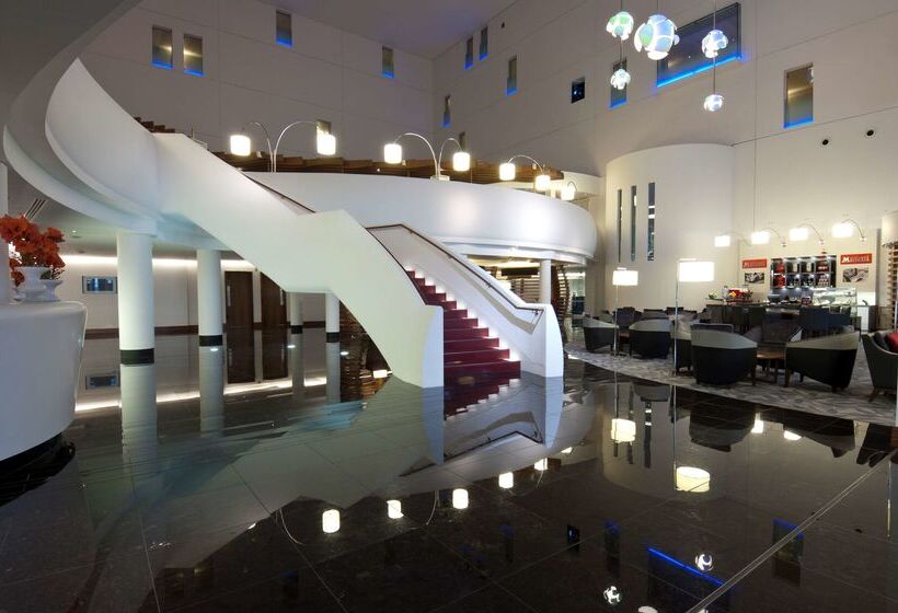 酒店 Hilton London Heathrow Airport Terminal 5