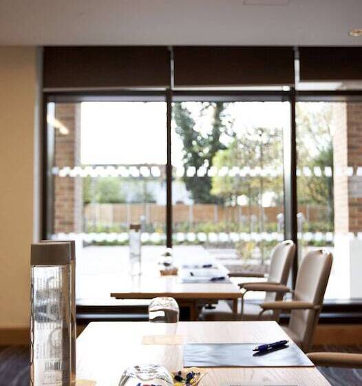 酒店 Hilton London Heathrow Airport Terminal 5