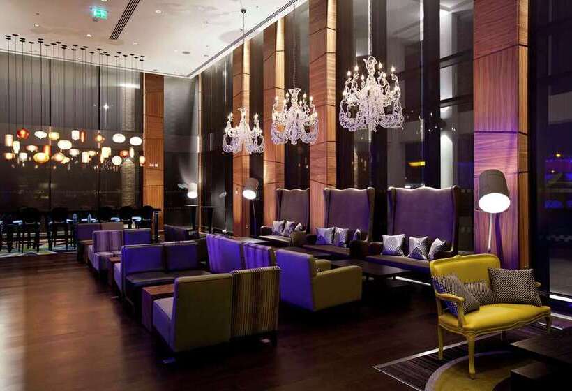 酒店 Hilton London Heathrow Airport Terminal 5