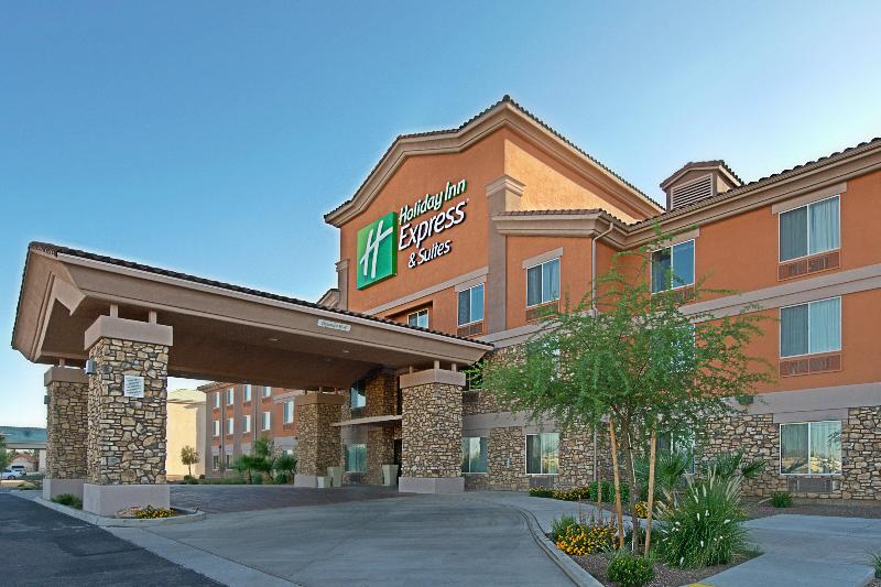 Отель Holiday Inn Express & Suites Tucson, An Ihg