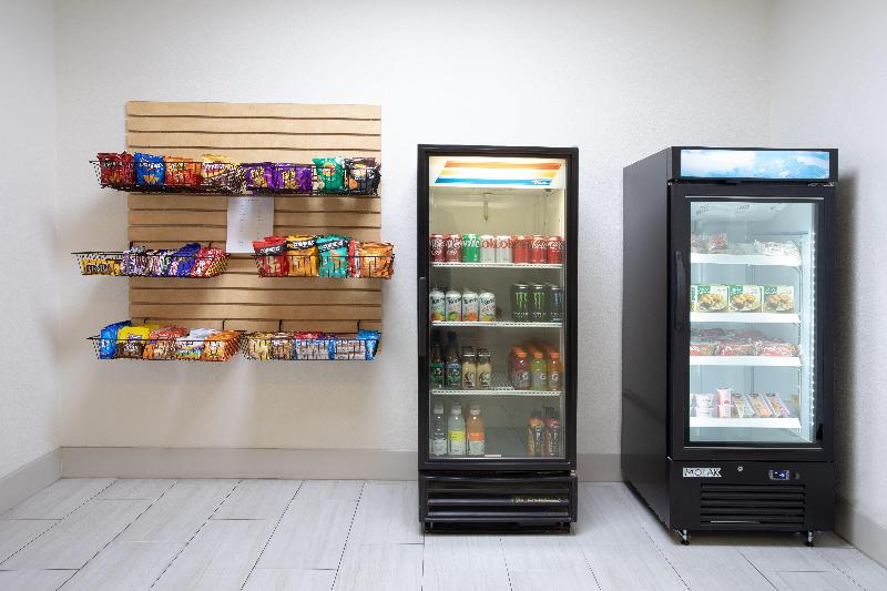 Отель Holiday Inn Express & Suites Tucson, An Ihg