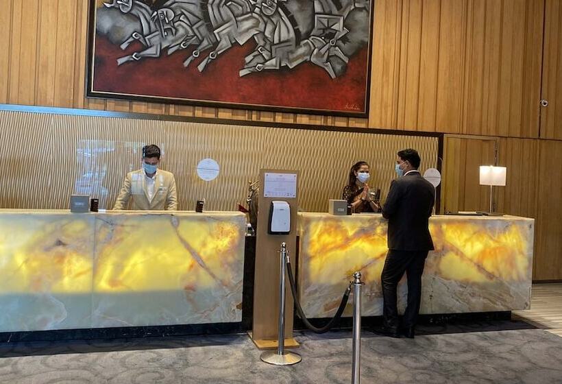 Отель Holiday Inn New Delhi Mayur Vihar Noida, An Ihg