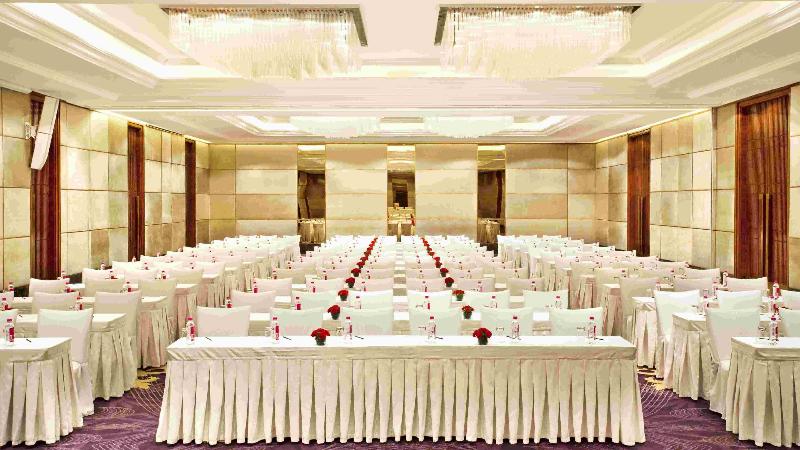 Отель Holiday Inn New Delhi Mayur Vihar Noida, An Ihg