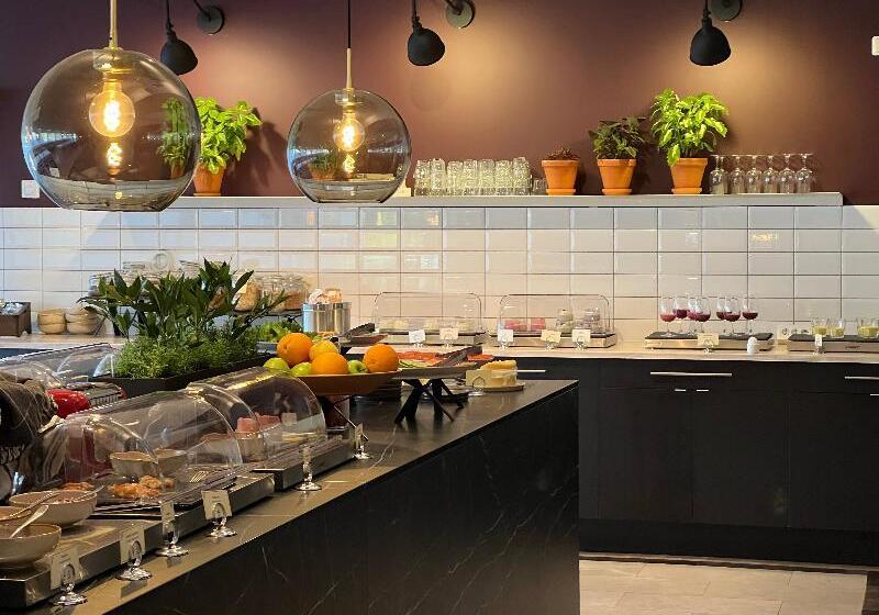 ホテル Solna Park &