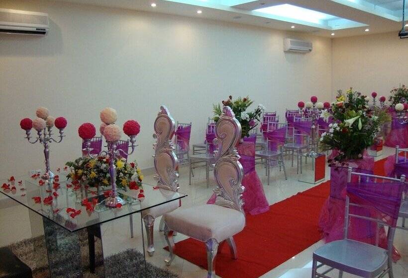 هتل Horizonte Novo