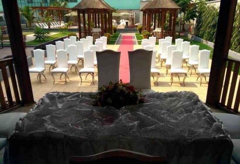 هتل Horizonte Novo