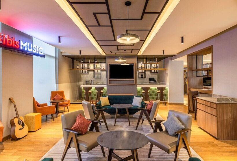 هتل Ibis Mumbai Airport   An Accor Brand