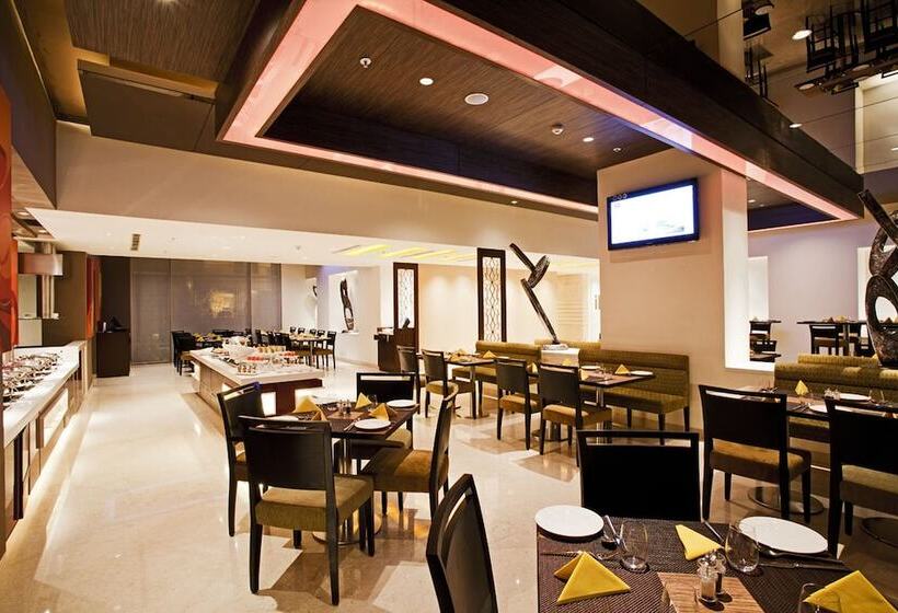 هتل Ibis Mumbai Airport   An Accor Brand