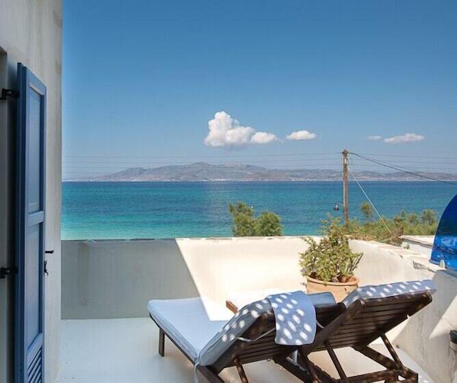 בית מלון כפרי Iria Beach Art