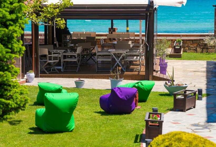 호텔 Kamelia & Semeli