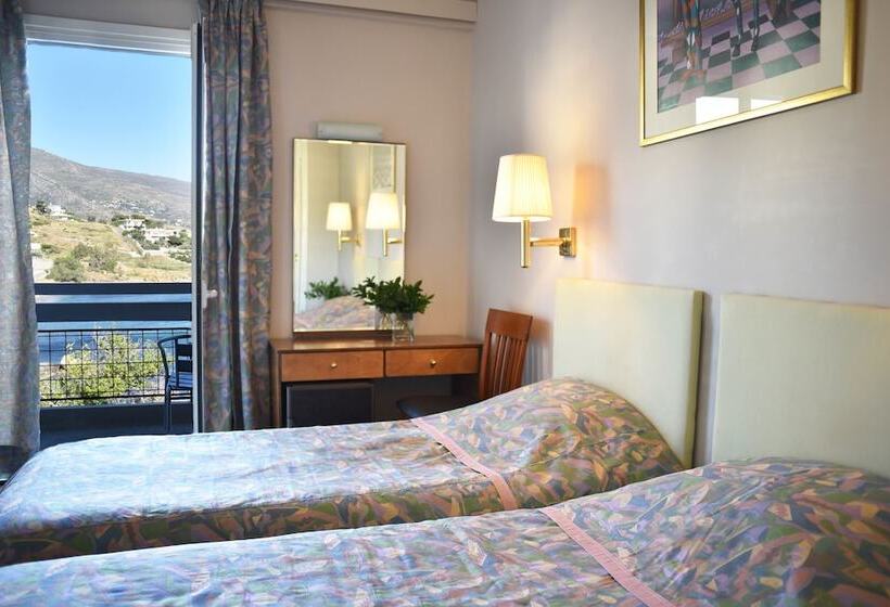 בית מלון כפרי Karystion