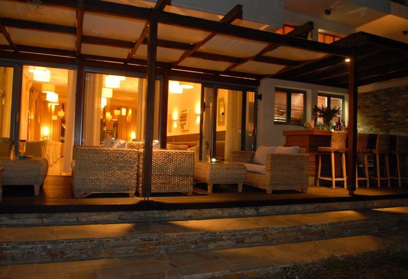 בית מלון כפרי Karystion