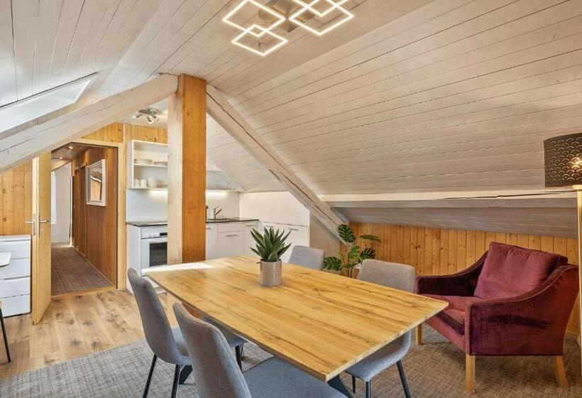 酒店 Krone By B Smart