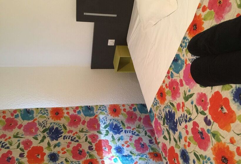 בית מלון כפרי Kyriad Direct La Rochelle Aytré