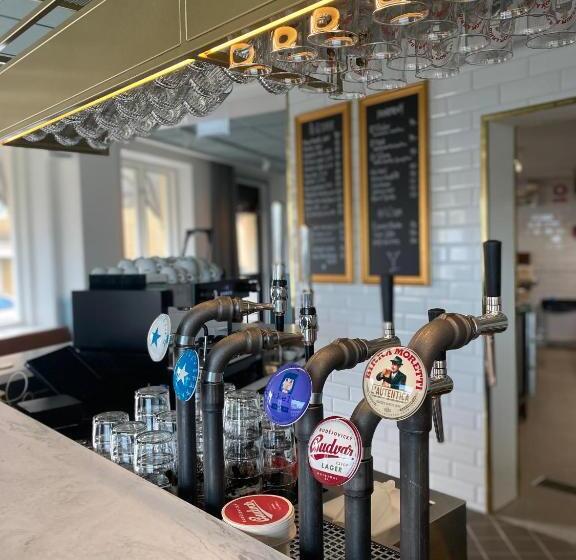 Отель L & Bistro Rödesund