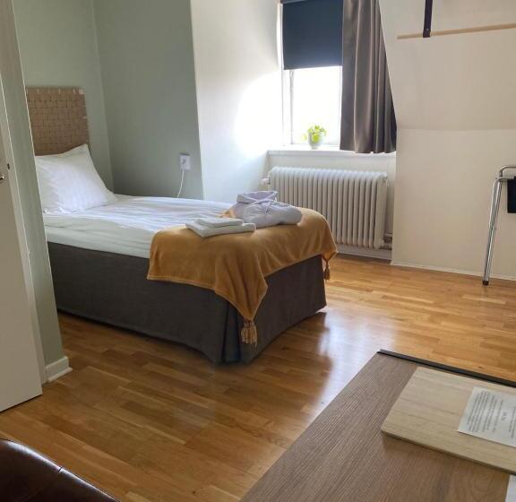 Отель L & Bistro Rödesund