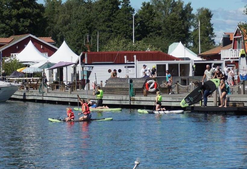 Отель L & Bistro Rödesund