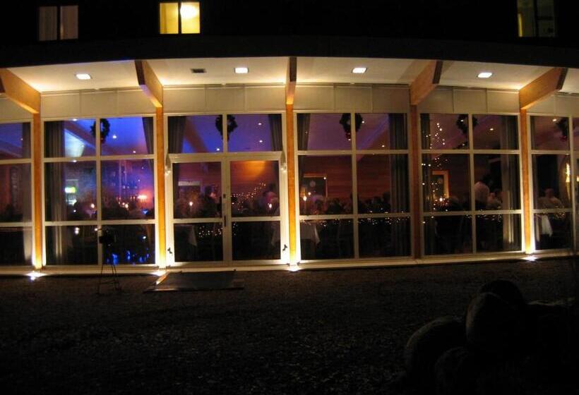 فندق Hehrne Kök & Konferens