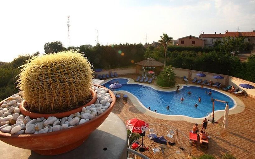 ホテル La Felce Imperial