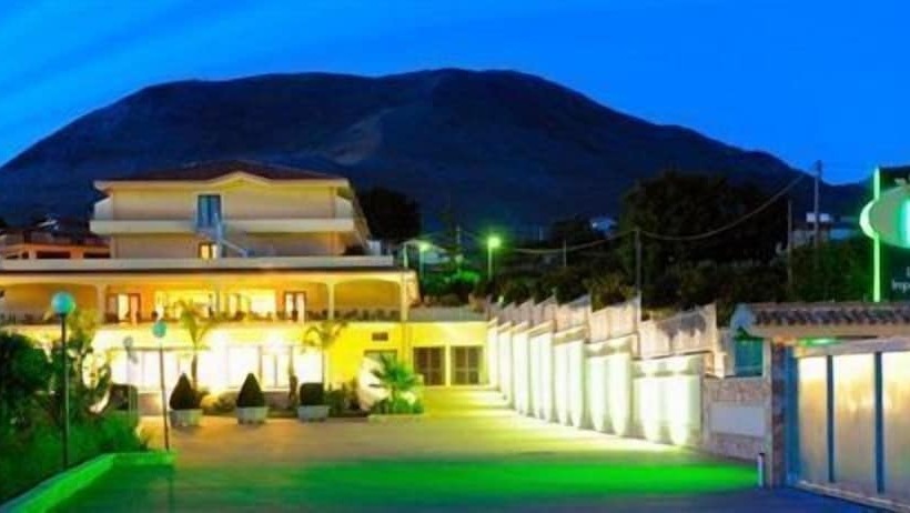 ホテル La Felce Imperial