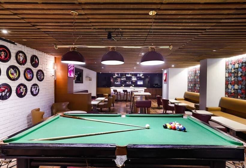 酒店 Lemon Tree Premier Ulsoor Lake  Bengaluru