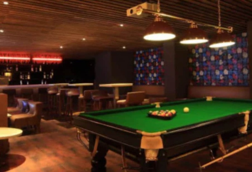 酒店 Lemon Tree Premier Ulsoor Lake  Bengaluru