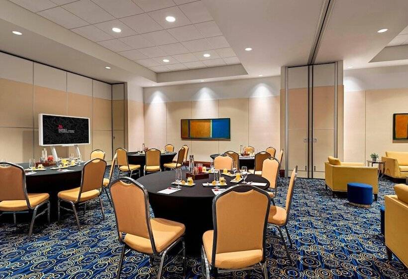 ホテル Marriott Montreal Airport In Terminal