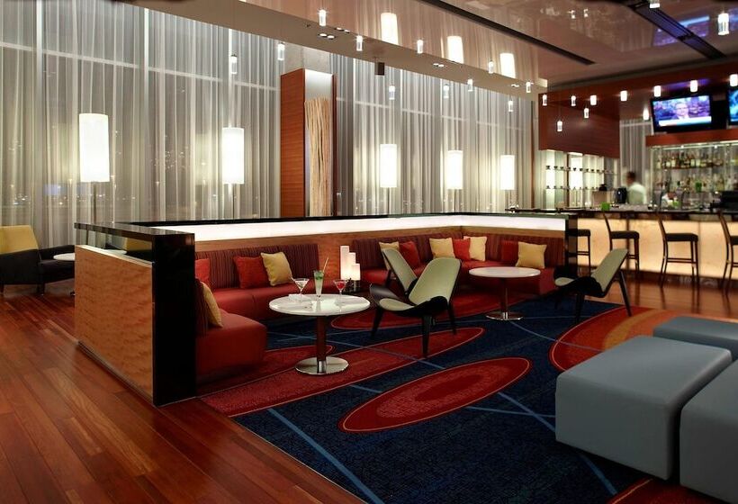 ホテル Marriott Montreal Airport In Terminal