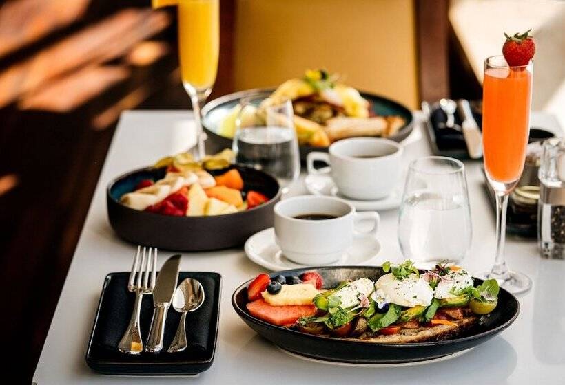 ホテル Marriott Montreal Airport In Terminal