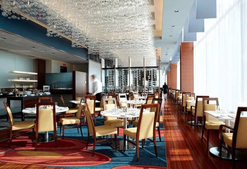 ホテル Marriott Montreal Airport In Terminal