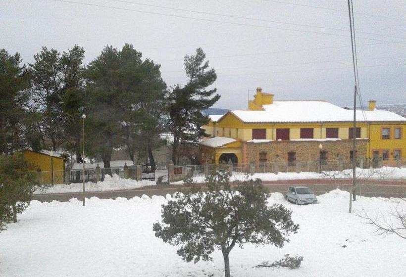 ホテル Restaurante Novella