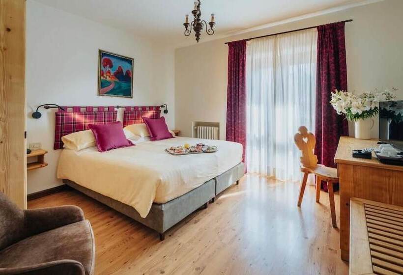 Отель Panda Cortina  Ricarica Auto Elettriche