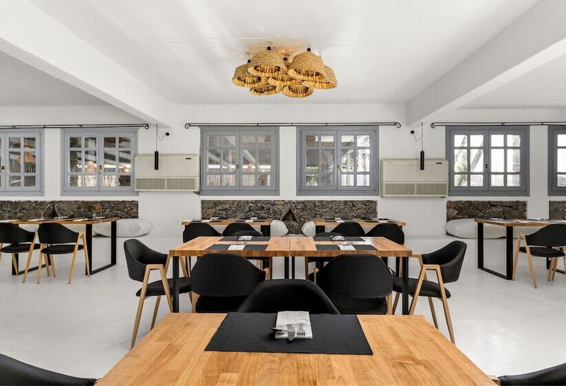 Отель Penelope Village