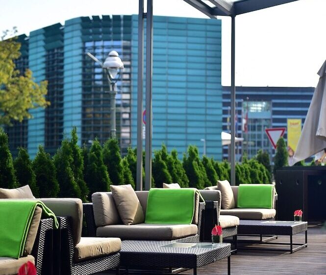 Отель Pestana Berlin Tiergarten