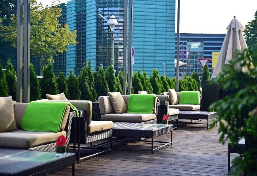 Отель Pestana Berlin Tiergarten