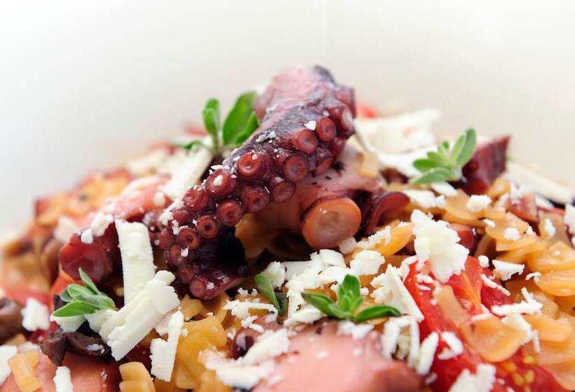 فندق Poseidonion Grand