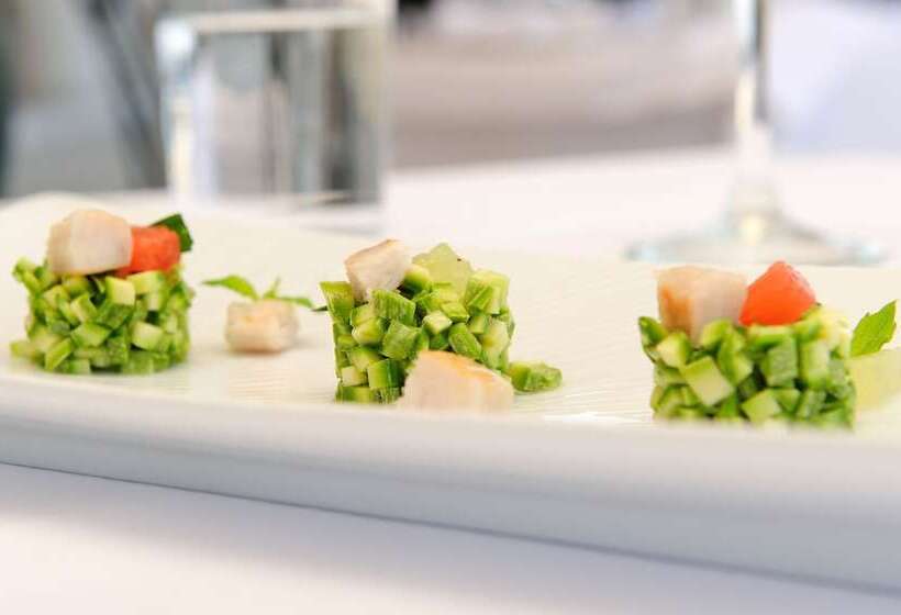 فندق Poseidonion Grand