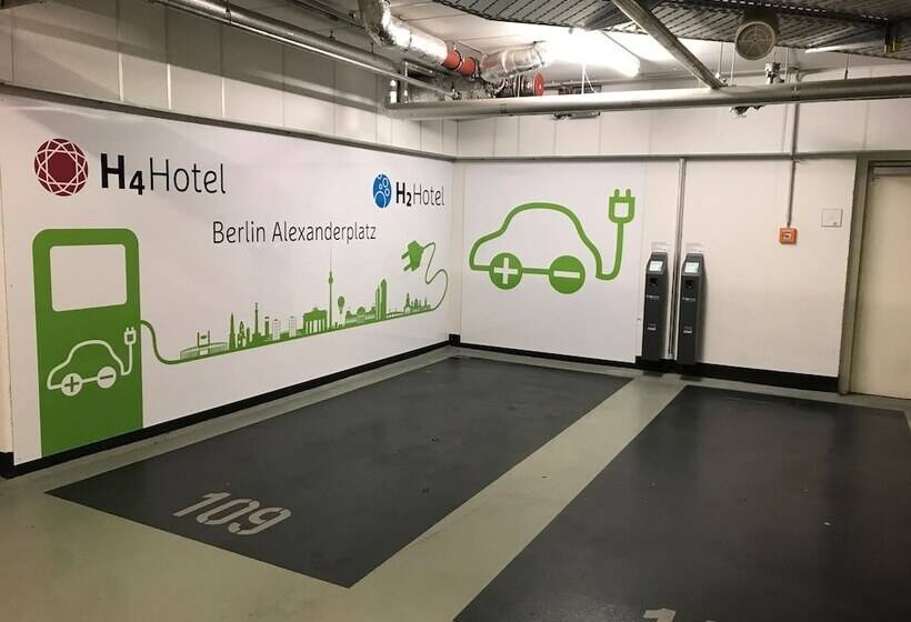H4 Hotel Berlin Alexanderplatz