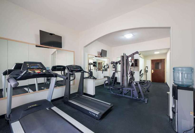 酒店 Quality Inn & Suites Huntsville Research Park Area