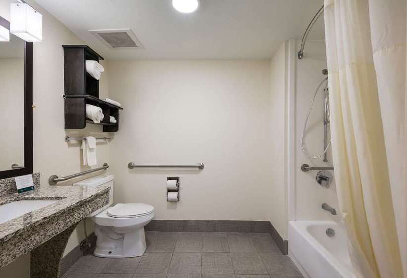 酒店 Quality Inn & Suites Huntsville Research Park Area