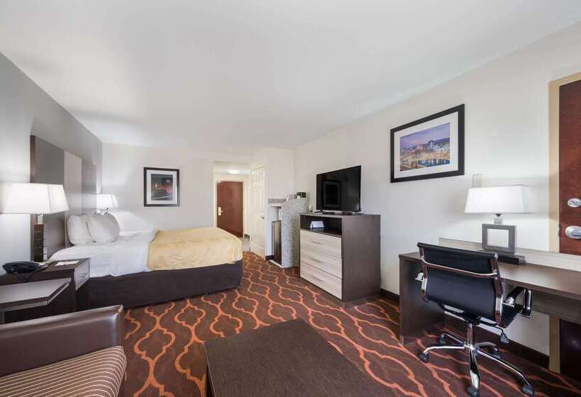 هتل Quality Inn & Suites Huntsville Research Park Area