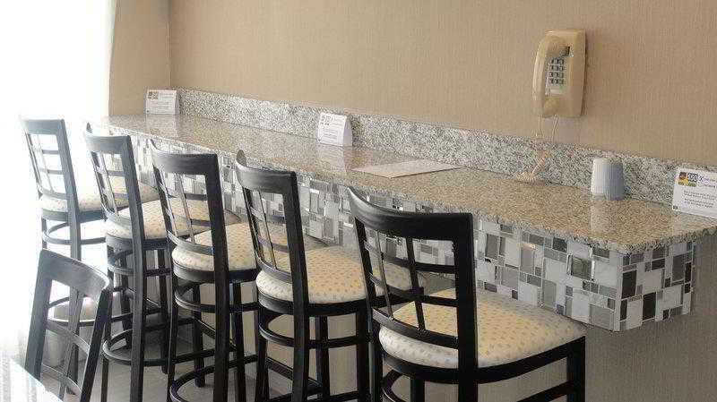 酒店 Quality Inn & Suites Huntsville Research Park Area