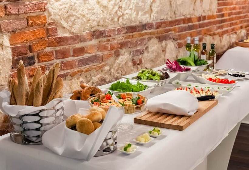 酒店 Queen Boutique