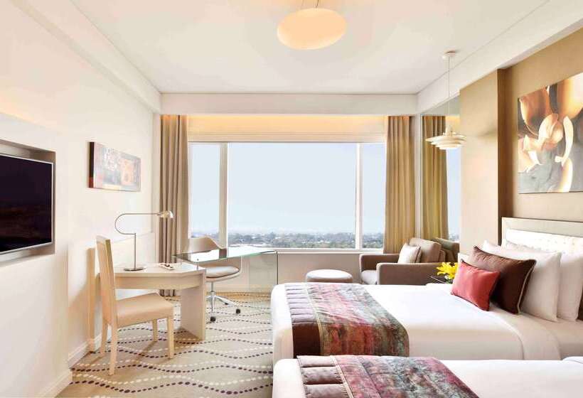 Отель Radisson Blu Bengaluru Outer Ring Road