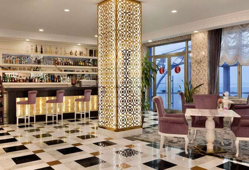 هتل Ramada By Wyndham Baku