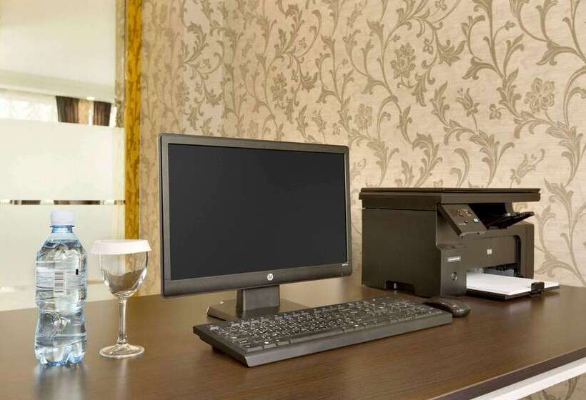 هتل Ramada By Wyndham Baku