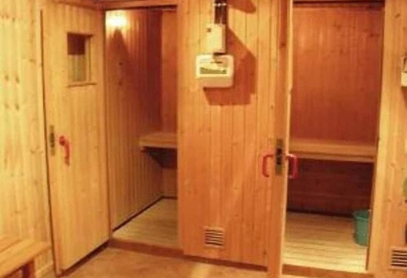 בית מלון כפרי Residence Universo