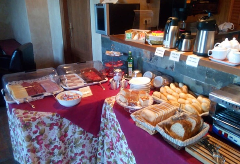 فندق ريفى Cortijo Del Arte   Caminito Del Rey