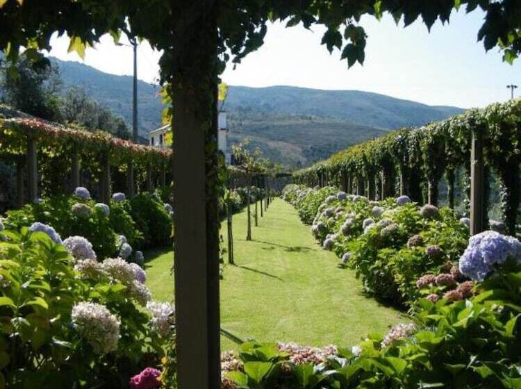 Inatel Linhares Da Beira Hotel Rural