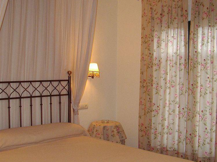 فندق ريفى Palacio De Monfarracinos